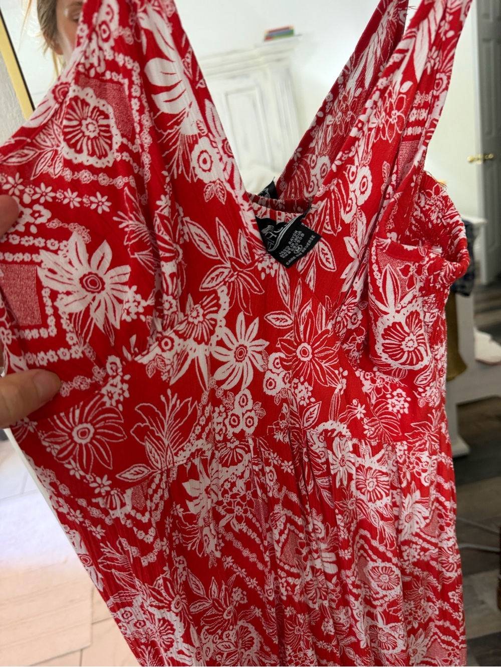 Angie Red and White Floral V-Neck Sundress - Picture 4 of 7